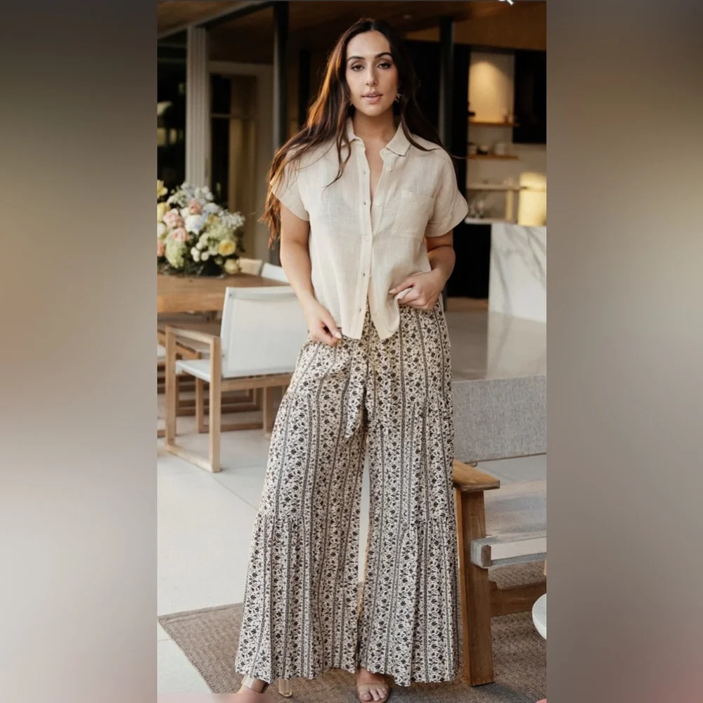 NWT Floral Wide-Leg Pants in Cream size Small - Picture 3 of 11